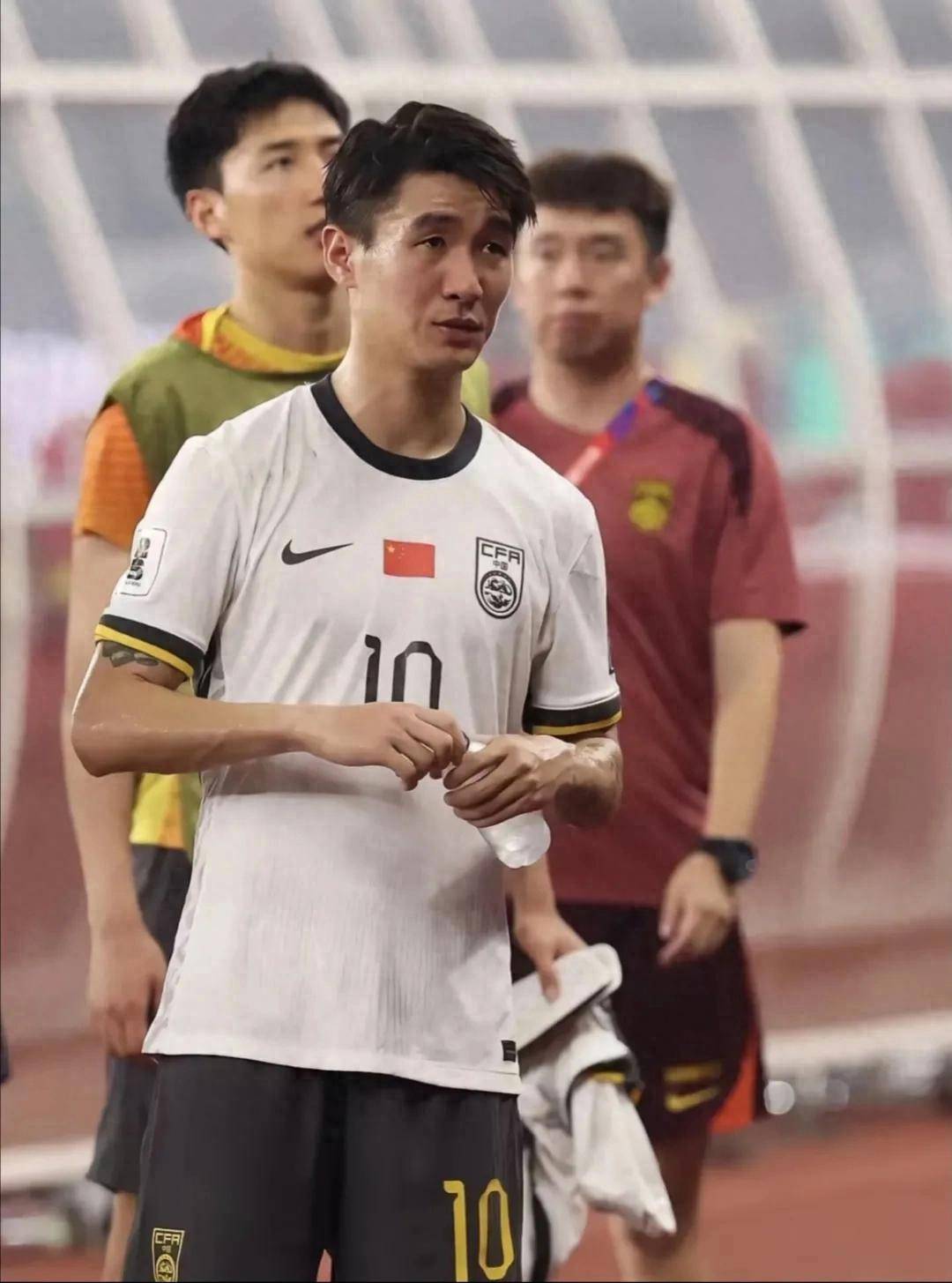 关于欧洲国家队球员备战，准备在场上奋力拼搏的信息